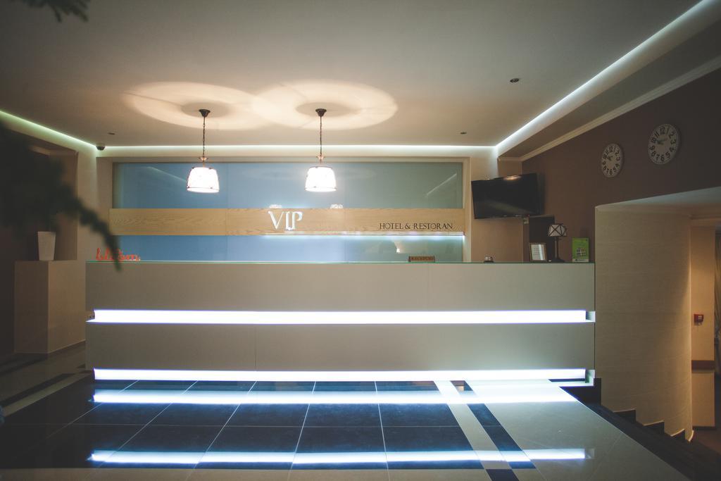 V&P Hotel & Restaurant Khust Exterior photo