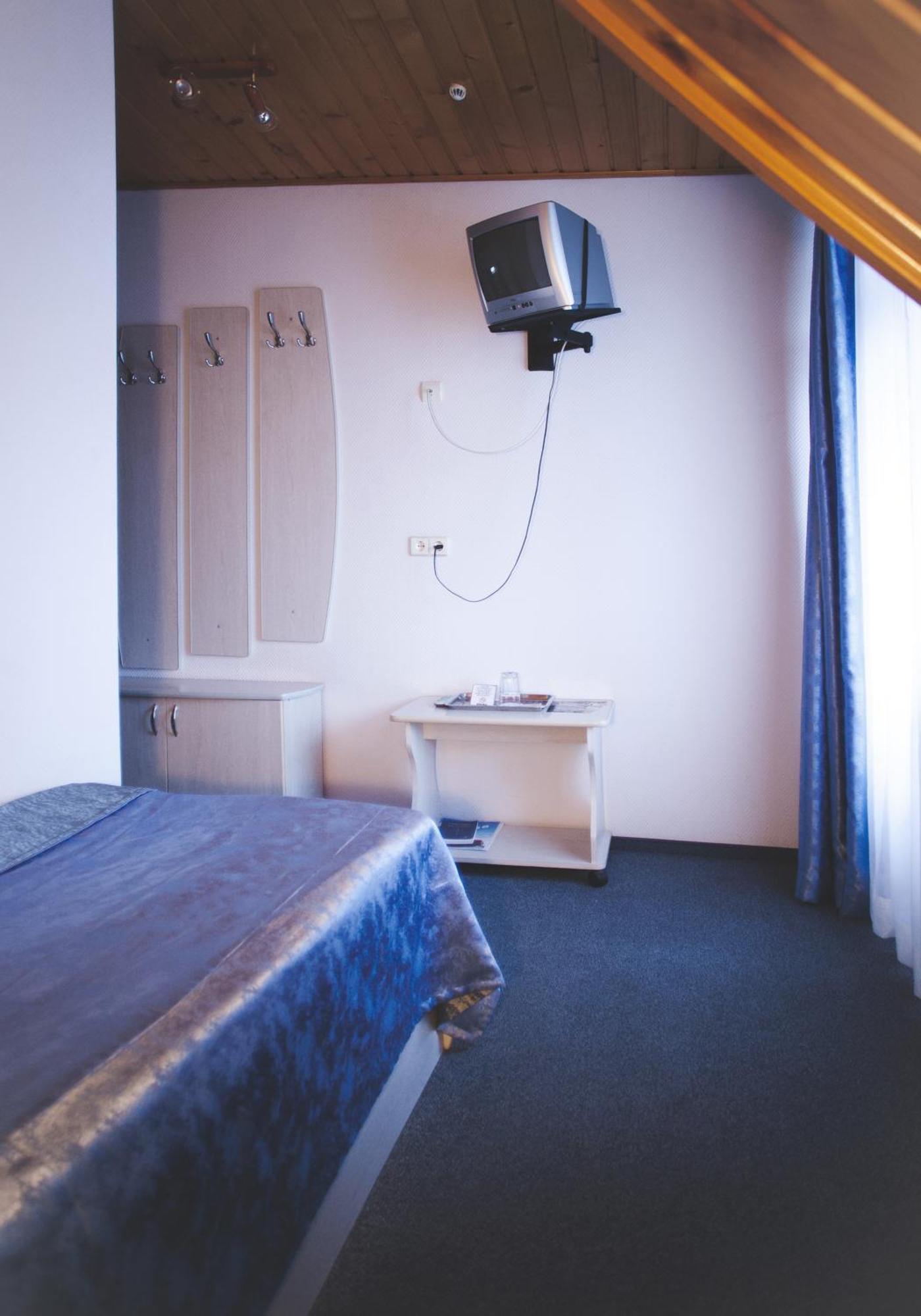 V&P Hotel & Restaurant Khust Room photo