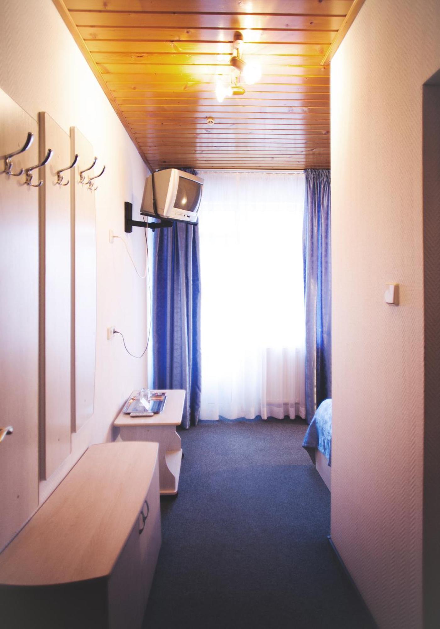 V&P Hotel & Restaurant Khust Room photo